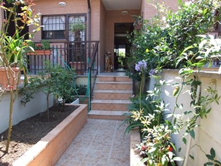 Villetta a schiera in Vendita a Roma, zona Casilina Valle Fiorita, 280'000€, 160 m²