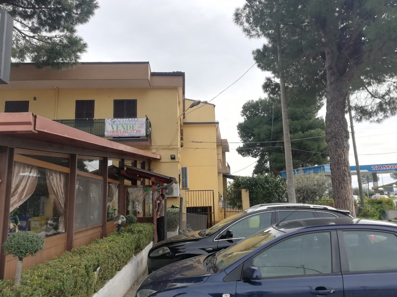 Casa Indipendente in Vendita a Corigliano Rossano, zona scalo, 310'000€, 700 m²