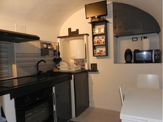 Quadrilocale in Vendita a Seborga, zona centro storico, 60'000€, 40 m², arredato