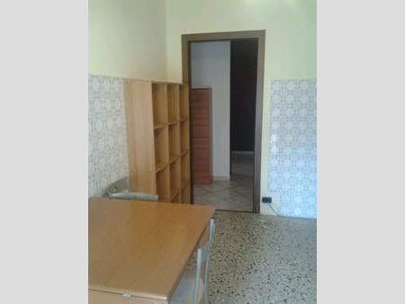 Trilocale in Vendita a Biella, zona Via zubiena 3, 29'000€, 70 m², arredato