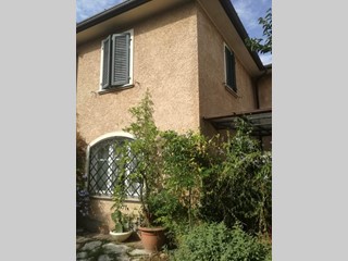 Casa Semi Indipendente in Vendita a Massa, zona Quercioli, 560'000€, 180 m², arredato