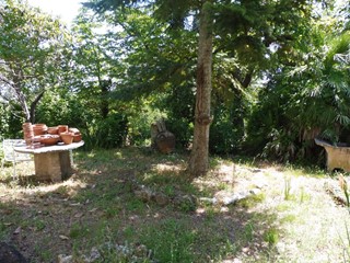 Casa Semi Indipendente in Vendita a Lajatico, 240'000€, 360 m², con Box