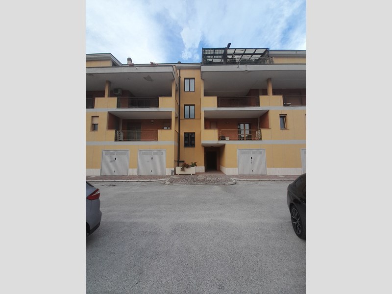 Appartamento in Vendita a Pescara, zona via tirino 134/6, 245'000€, 180 m²