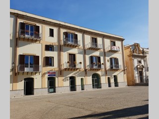 Trilocale in Vendita a Palermo, zona KALSA- MAGIONE, 250'000€, 90 m²