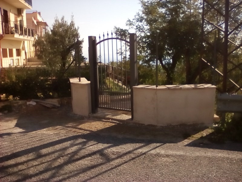 Casa Indipendente in Vendita a Badolato, zona centro storico, 60'000€, 72 m², arredato