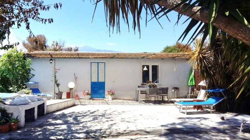 Casa Indipendente in Vendita a Castiglione di Sicilia, zona Parco dell'Etna e Fiume Alcantara, 75'000€, 75 m²
