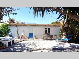 Casa Indipendente in Vendita a Castiglione di Sicilia, zona Parco dell'Etna e Fiume Alcantara, 75'000€, 75 m²