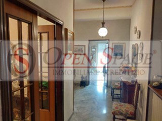 Appartamento in Vendita a Cosenza, zona CITTA' 2000, 119'000€, 160 m²