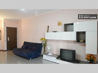 Trilocale in Vendita a Rho, zona Mazzo di Rho, 190'000€, 100 m²