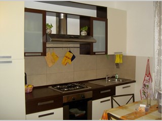 Bilocale in Affitto a Ancona, zona grazie, 595€, 48 m², arredato