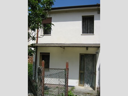 Casa di corte in Vendita a Papozze, zona via borgo 67 papozze, 30'000&euro;, 105 m², arredato