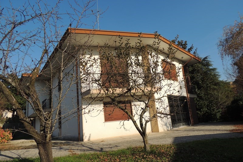 Casa Indipendente in Vendita a Conegliano, 400'000€, 277 m²