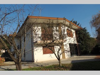 Casa Indipendente in Vendita a Conegliano, 400'000€, 277 m²