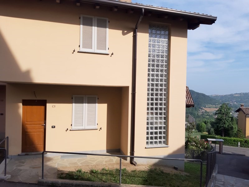 Villetta a schiera in Vendita a Zavattarello, 100'000€, 80 m²