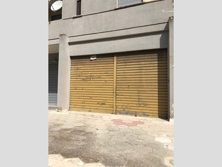 Negozio in Vendita a Lecce, zona Via Cavalieri di Vittorio Veneto 37, 80'000€, 80 m²