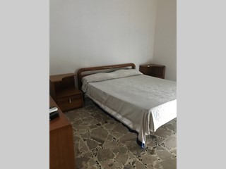 Stanza in Affitto a Valverde, zona centrale, 200€, 16 m², arredato