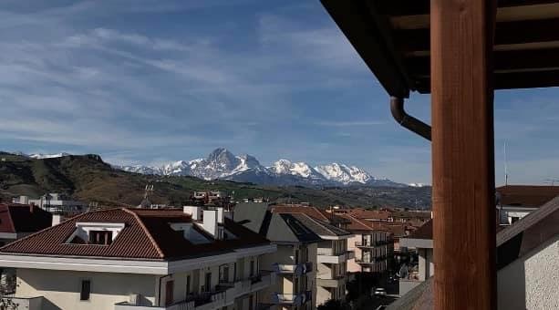 Quadrilocale in Affitto a Teramo, zona Centrale, 220€, 230 m², arredato