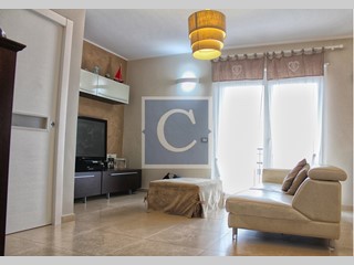 Appartamento in Vendita a Castellana Grotte, zona semicentrale, 210'000€, 110 m²