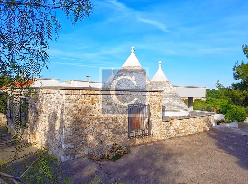 Trullo in Vendita a Putignano, zona contrada Spinerossine, 140'000€
