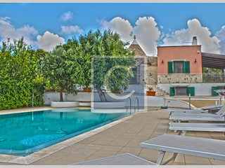 Trullo in Vendita a Castellana Grotte, zona castellana grotte, 259'000€, 150 m²