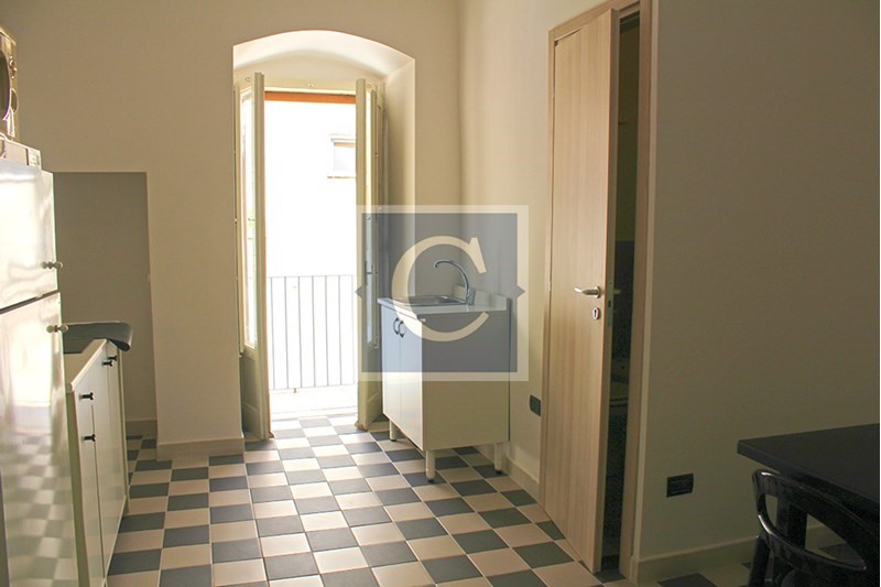 Trilocale in Vendita a Castellana Grotte, zona centro, 65'000€, 80 m²