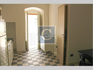Trilocale in Vendita a Castellana Grotte, zona centro, 65'000€, 80 m²