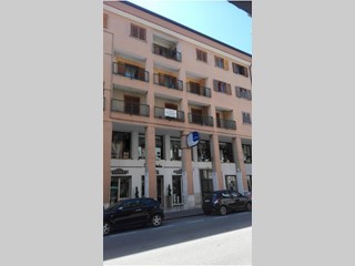 Trilocale in Vendita a Atripalda, zona centro, 145'000&euro;, 115 m²