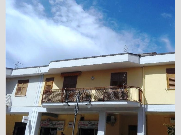 Trilocale in Vendita a San Michele di Serino, zona centro, 80'000&euro;, 85 m², con Box