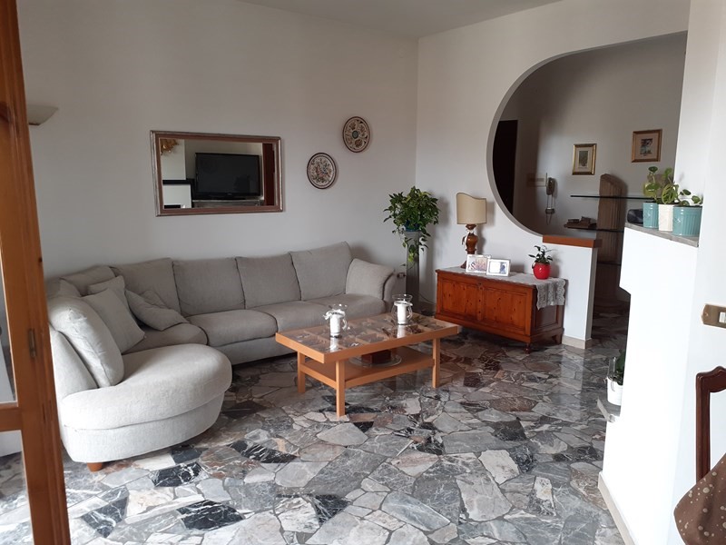 Appartamento in Vendita a Signa, zona colli, 270'000€, 120 m²