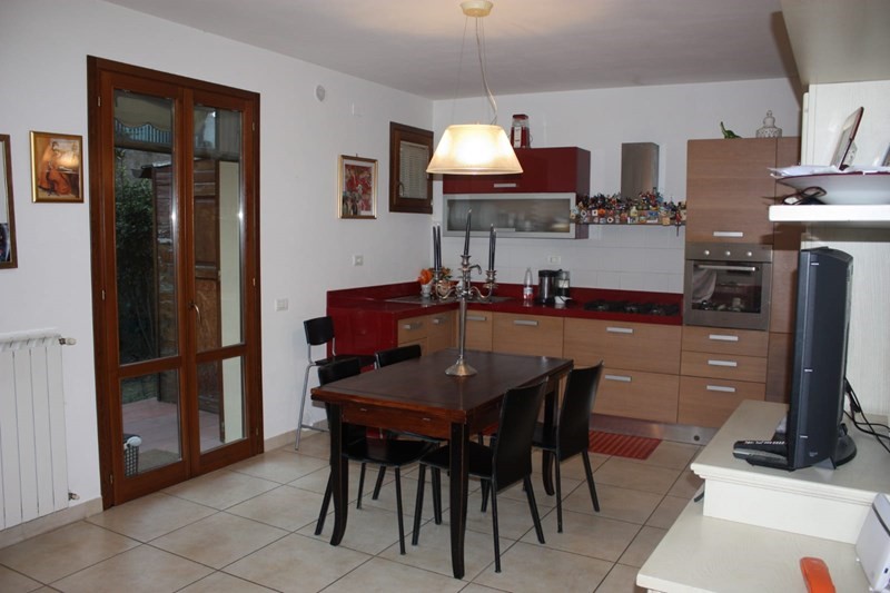 Trilocale in Vendita a Signa, zona coop, 205'000€, 70 m²