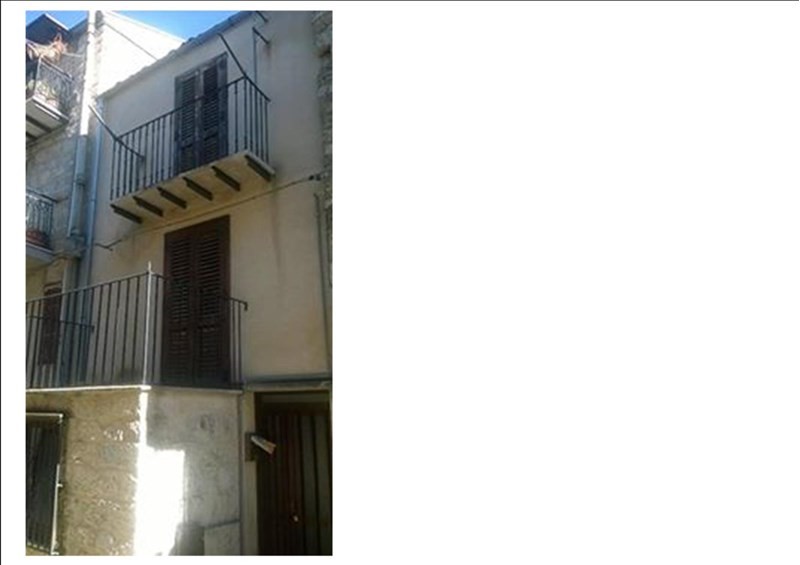 Quadrilocale in Vendita a Cefalù, zona Petralia Sottana, 65'000€, 60 m²