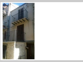 Quadrilocale in Vendita a Cefalù, zona Petralia Sottana, 65'000€, 60 m²