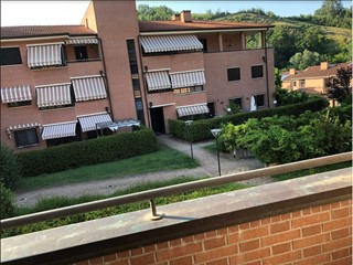 Appartamento in Vendita a Monte San Pietro, zona PONTERIVABELLA, 250'000€, 90 m², arredato