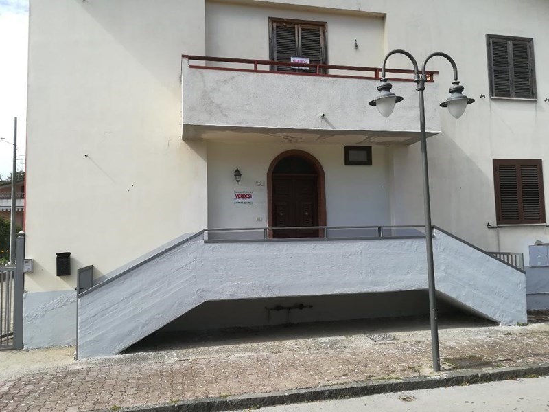Trilocale in Vendita a San Michele di Serino, zona centro, 65'000&euro;, 65 m²