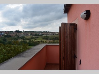 Casa Semi Indipendente in Vendita a Medesano, 230 m²
