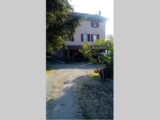 Casale in Vendita a Carpeneto, zona Madonna della Villa, 200'000€, 240 app.