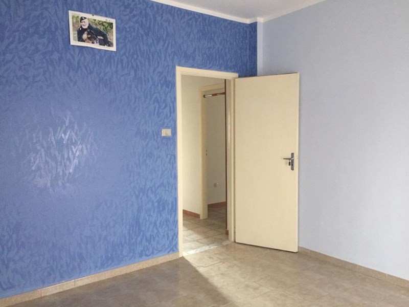 Appartamento in Vendita a Niscemi, zona NISCEMI VIA SETTI CARRARO, 75'000€, 100 m², con Box