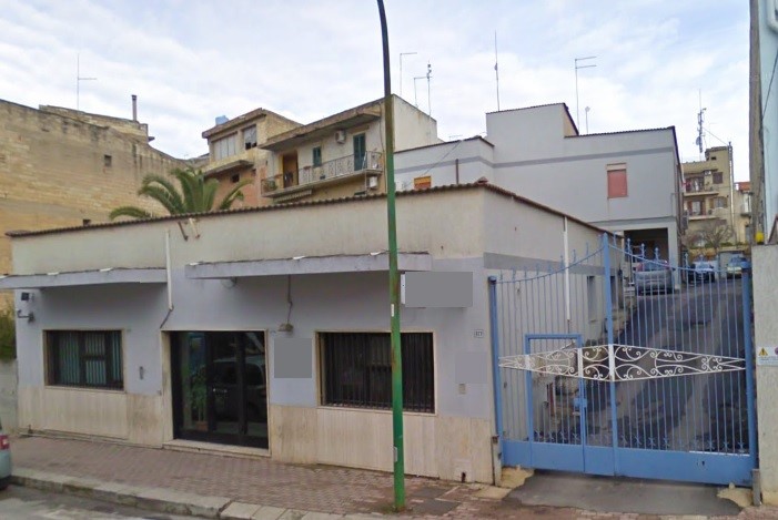 Casa Indipendente in Vendita a Niscemi, zona NISCEMI VIALE MARIO GORI, 680'000€, 1000 m²