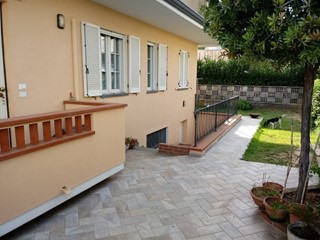 Villetta a schiera in Vendita a Massa, zona Cervara, 289'000€, 130 m², arredato