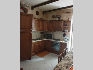 Quadrilocale in Affitto a Campagnano di Roma, zona Vicino alle scuole, 500€, 80 m²