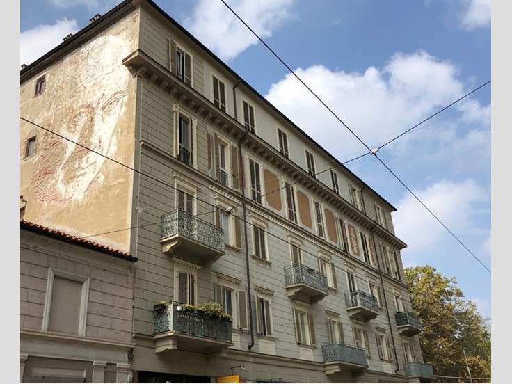 Quadrilocale in Vendita a Torino, zona San Salvario, 237'000€, 106 m²