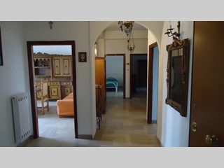 Appartamento in Vendita a Termoli, zona centro, 147'000€, 140 m²