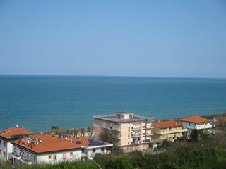 Mansarda in Affitto a Fossacesia, zona Marina, 250€, 30 m², arredato