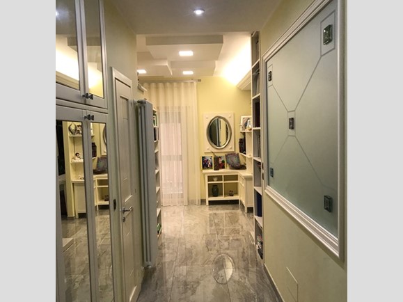 Appartamento in Vendita a Catanzaro, zona Stadio , 180'000&euro;, 126 m²