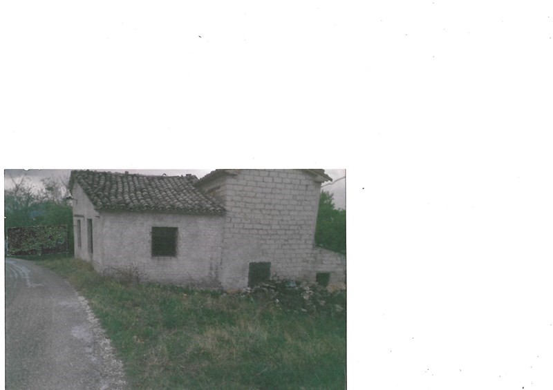 Casa di corte in Vendita a Cingoli, zona Villa Strada, 25'000&euro;, 80 m²