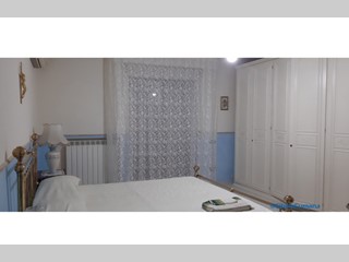 Villa bifamiliare in Affitto a Bacoli, zona cuma, 900€, 100 m², arredato, con Box