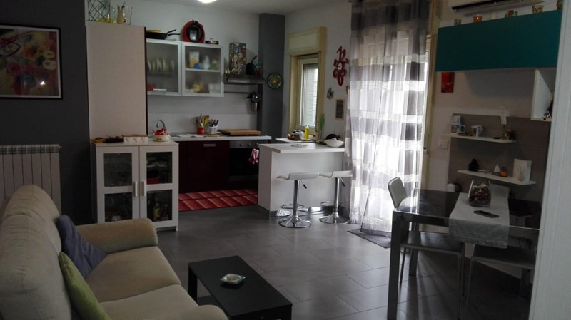 Bilocale in Vendita a Palermo, zona PALERMO, 115'000€, 60 m²
