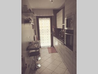 Quadrilocale in Vendita a Chiaravalle, zona Zona parco primo maggio, 96'000€, 70 m², con Box