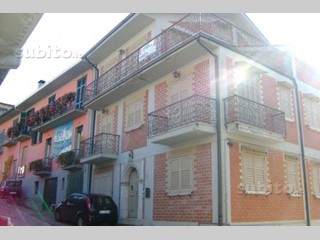 Casa Indipendente in Vendita a Paternopoli, zona piazza xxiv maggio, 250'000€, 350 m², con Box