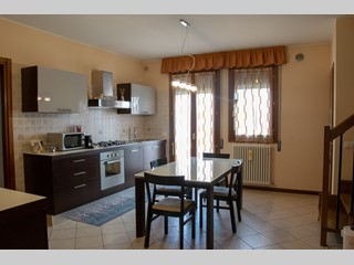 Quadrilocale in Vendita a Rubano, zona Bosco di Rubano, 155'000€, 140 m²